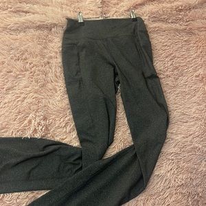 grey yoga pants with pockets